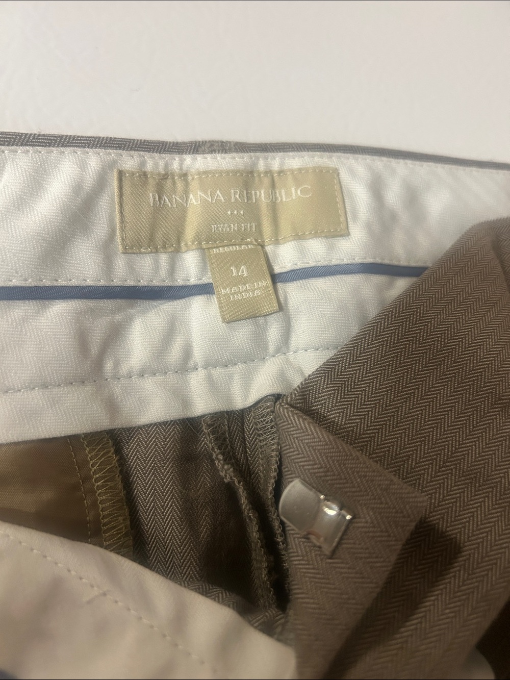 Banana Republic women’s dress Tan Herringbone Chinos - Slim Fit